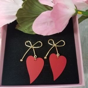 🎀Bow/heart earrings 🎀